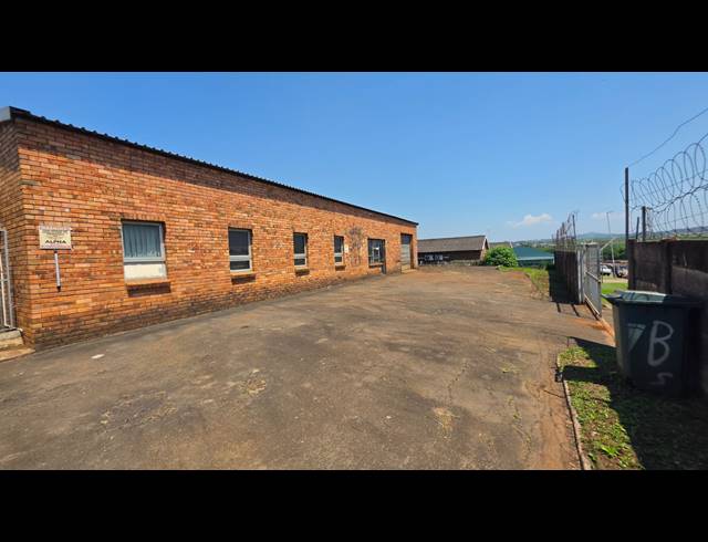 190M² WORKSHOP TO LET IN EMPANGENI RAIL